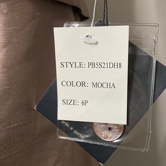 Skirt Suit - Picture 5 of 8